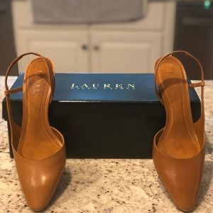 Lauren pumps